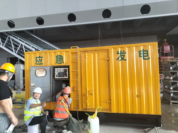界首怎样判断空气滤清器是否需要更换？